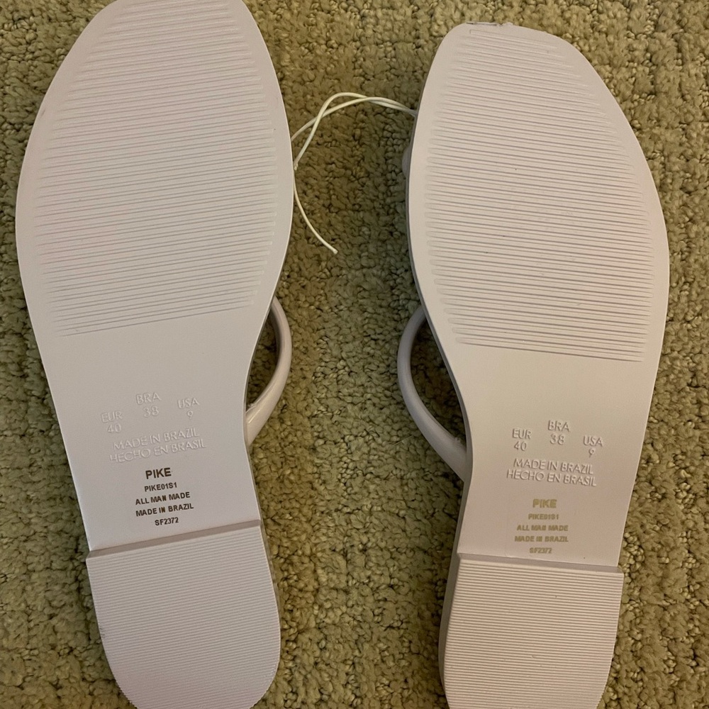 Steve Madden slip ons - Picture 2 of 3